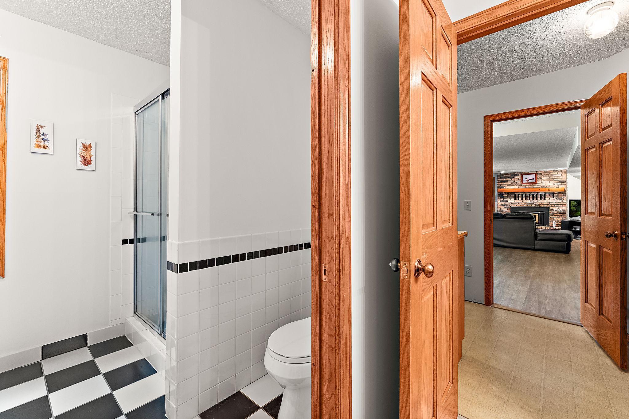 2501 W 112th Street, Minneapolis, Minnesota image 37