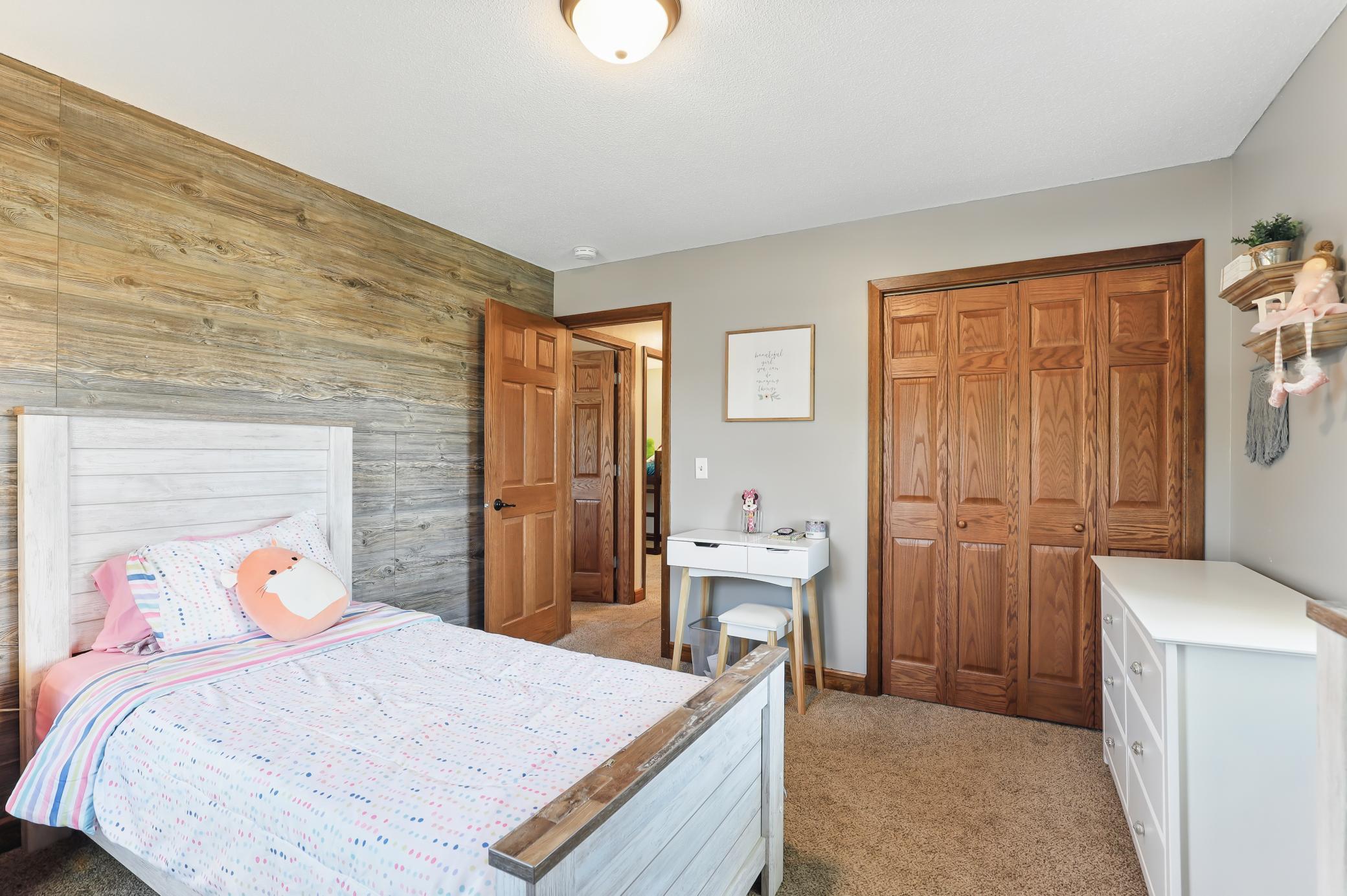 145 37th Street, Hastings, Minnesota image 18