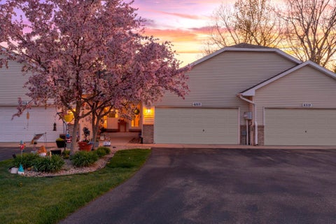 Townhouse For Sale - 6317 Cavell Court<br/> Hennepin County, Brooklyn Park, MN 55428