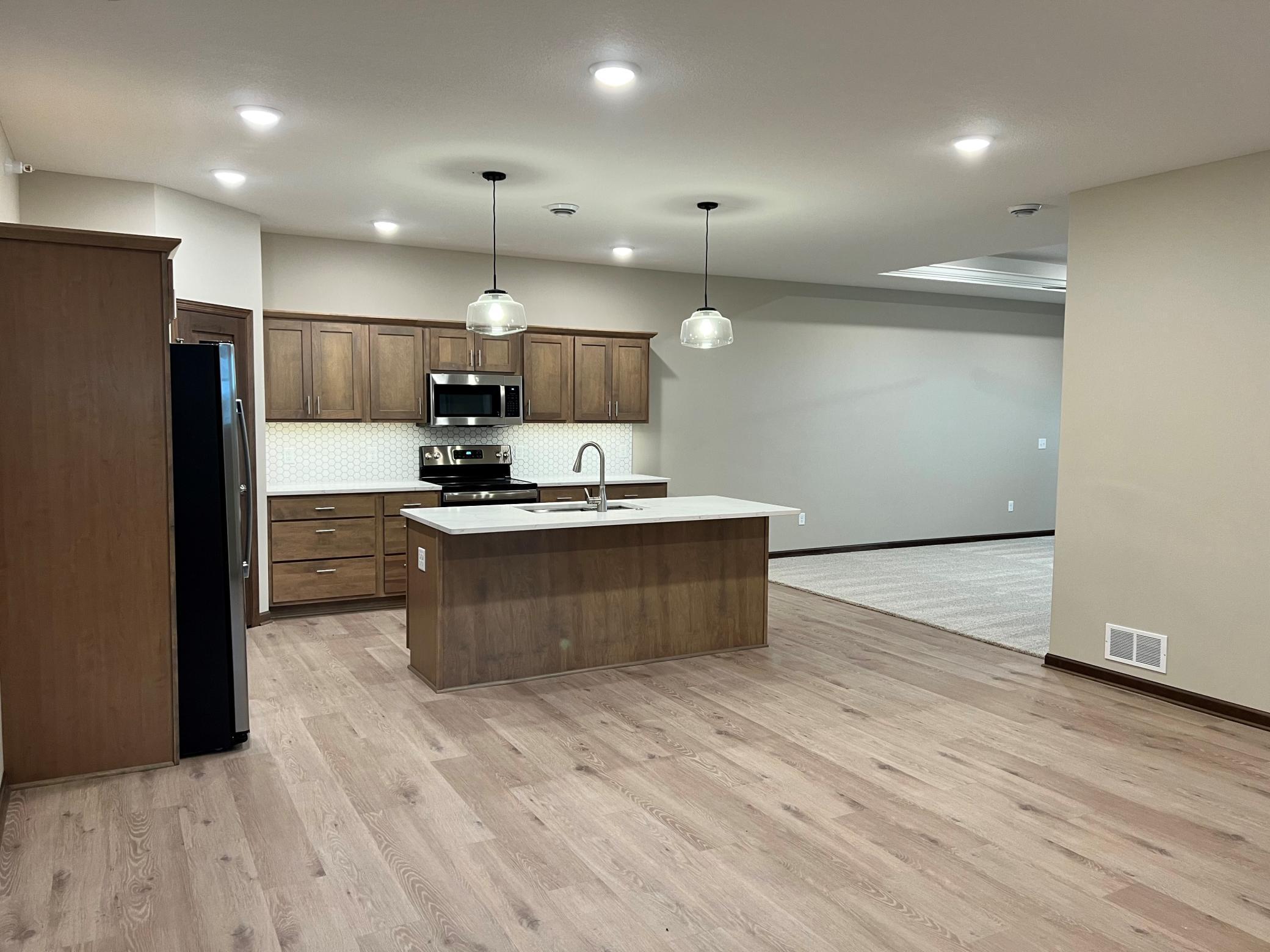 3110 Bassett Drive, Mankato, Minnesota image 2