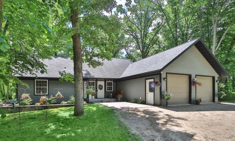 Homes For Sale - 2311 E River Road<br/> Morrison County, Motley, MN 56466