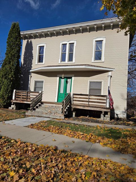 Multifamily For Sale - 621 Elm Avenue<br/> Waseca County, Waseca, MN 56093