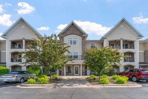 Condo For Sale - 15631 Linnet Street<br/> Andover, MN 55304