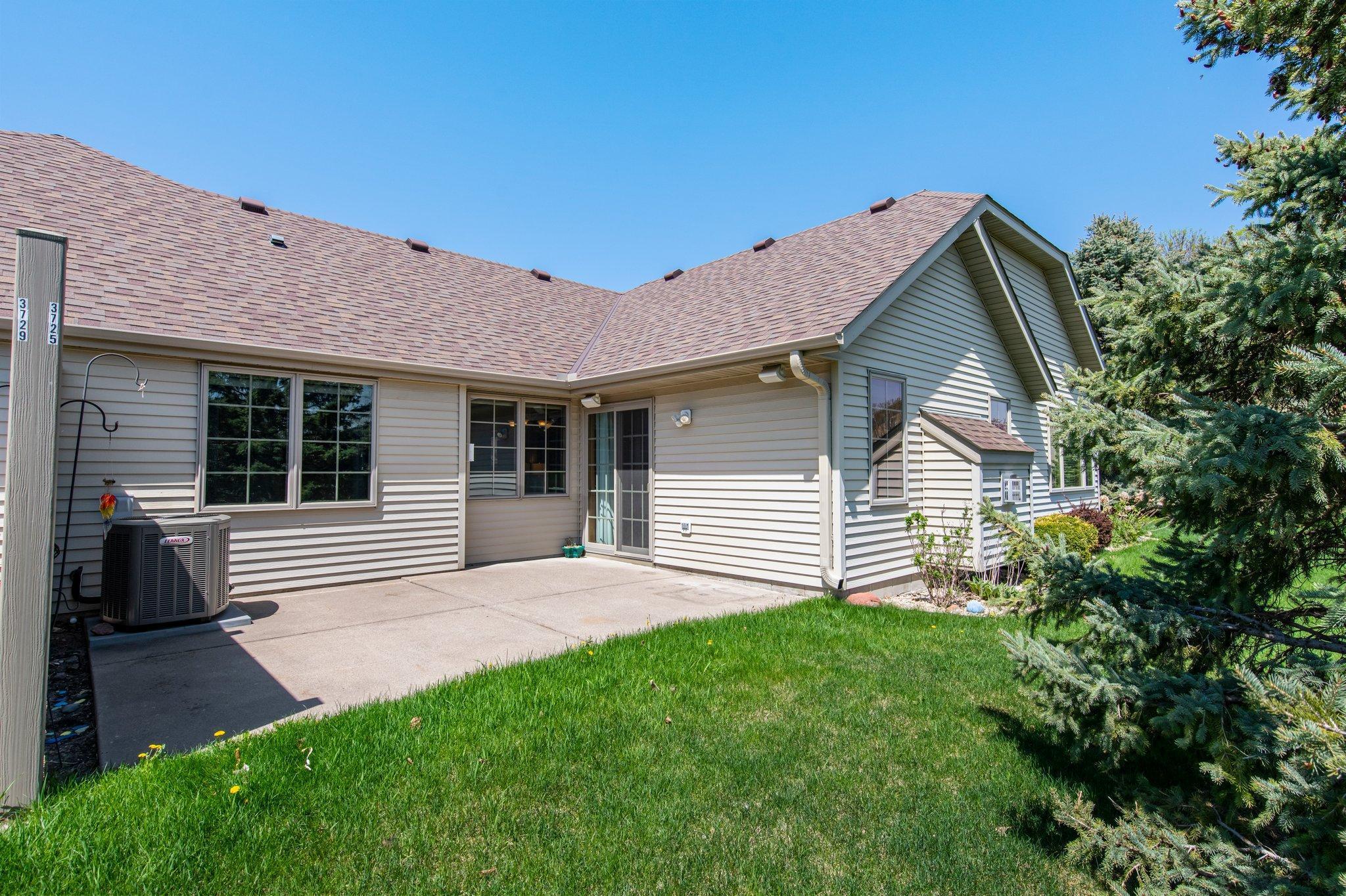 3725 Impatiens Lane, Brooklyn Park, Minnesota image 35