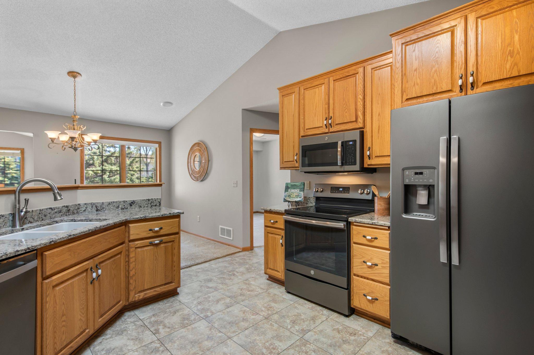 3725 Impatiens Lane, Brooklyn Park, Minnesota image 6