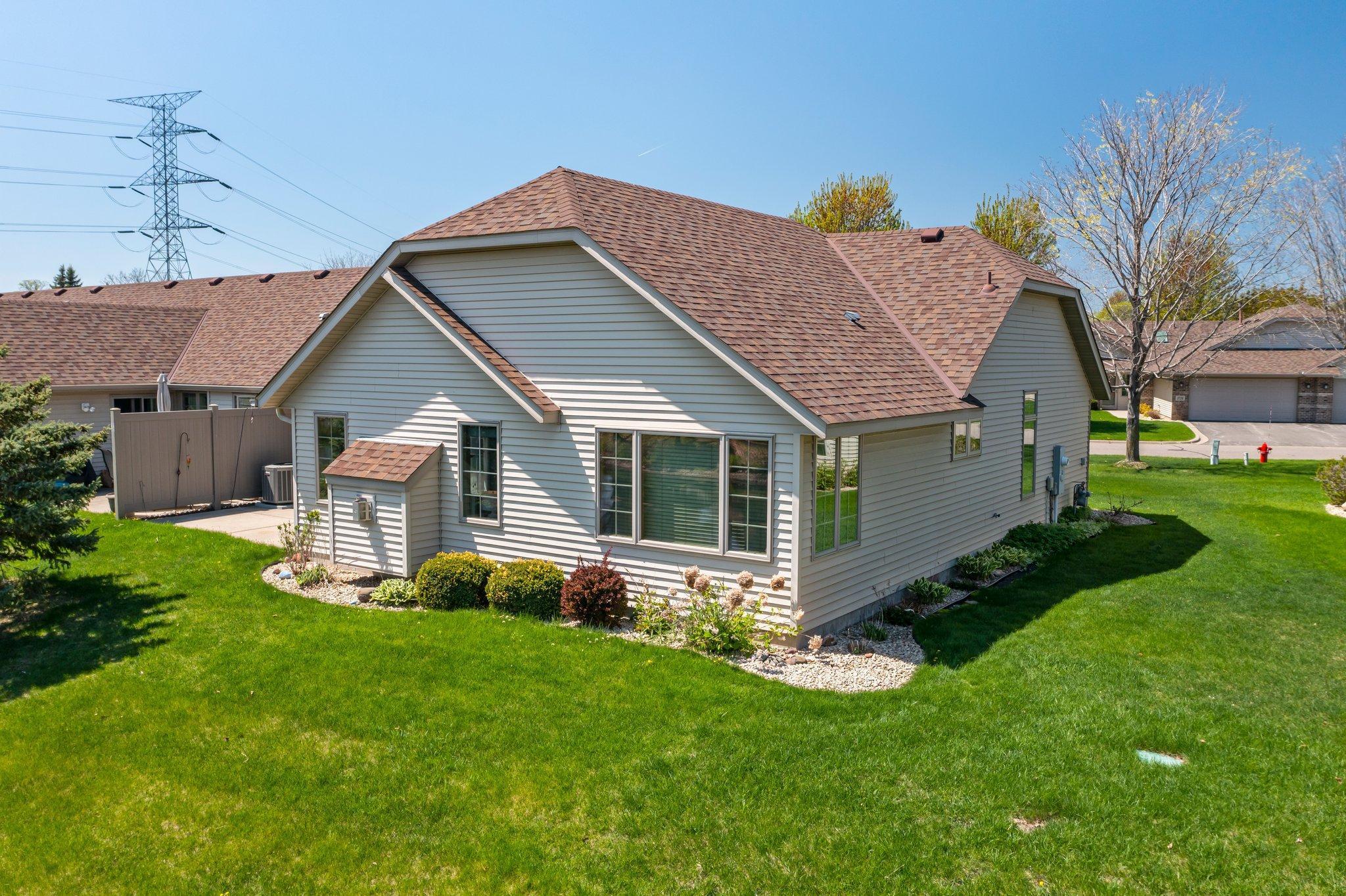 3725 Impatiens Lane, Brooklyn Park, Minnesota image 36