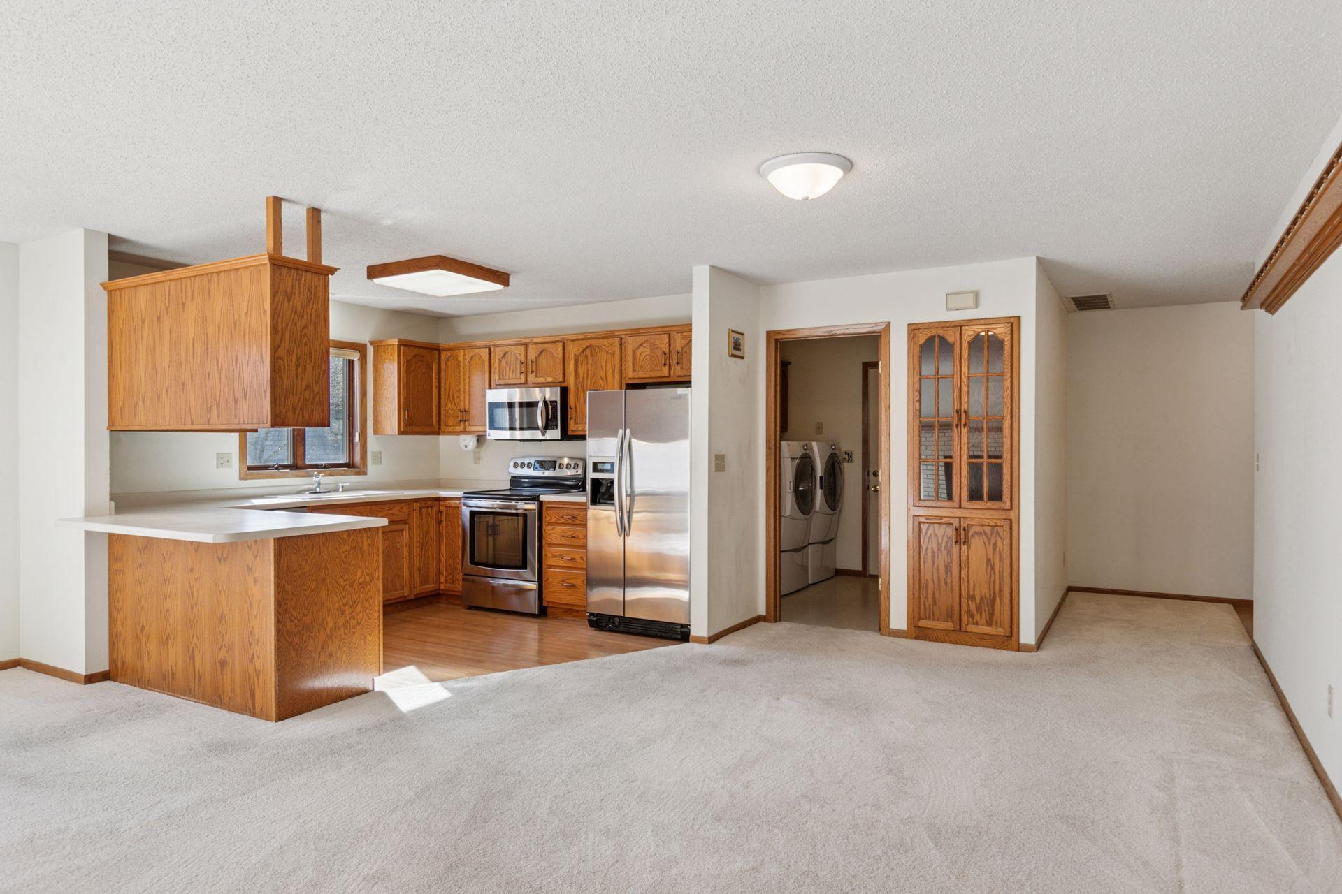 672 Hi Park Avenue, Red Wing, Minnesota image 2