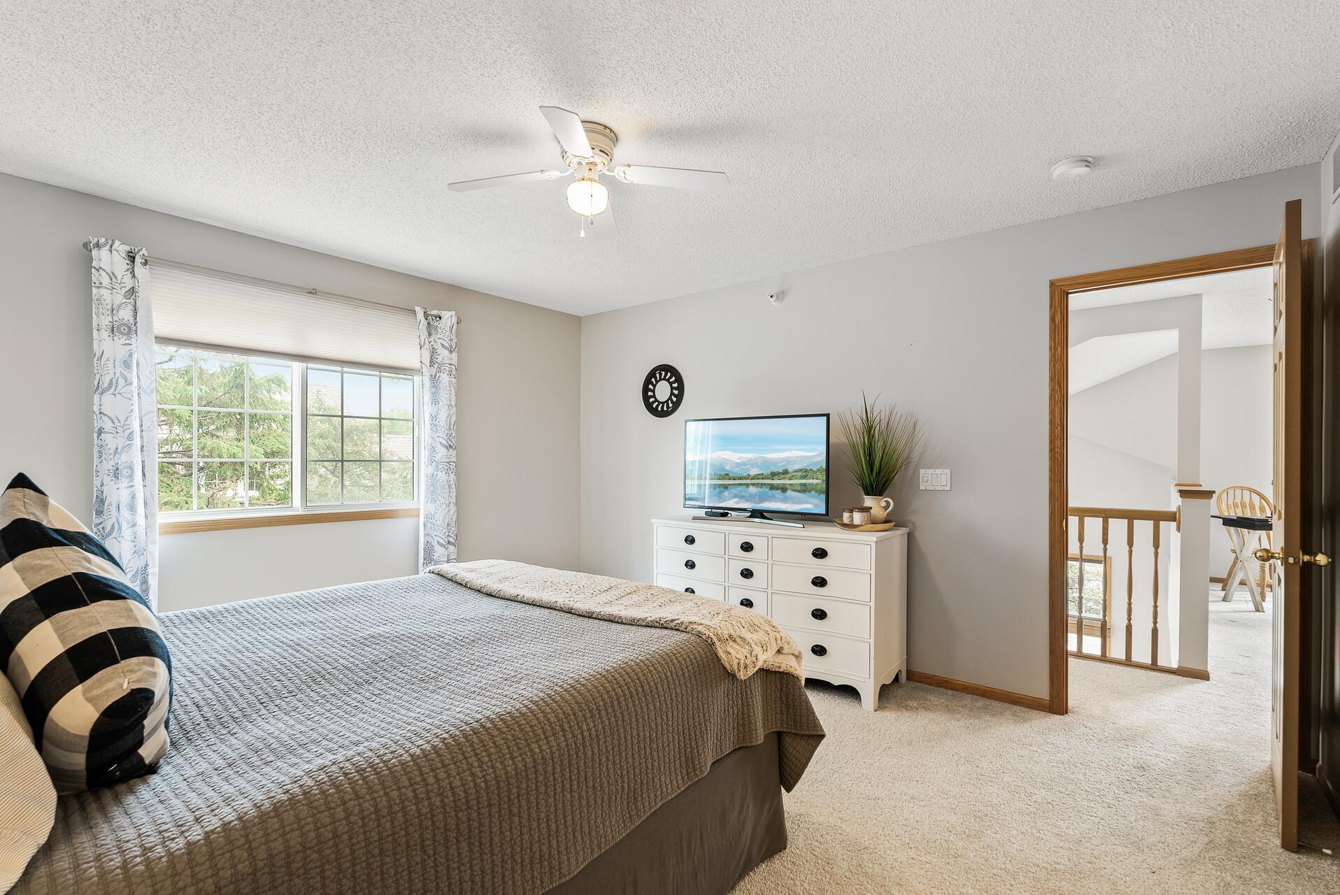 14334 Wilson Drive, Eden Prairie, Minnesota image 22