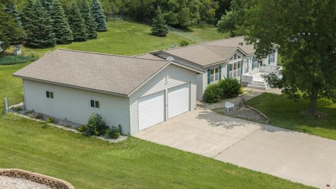 Homes For Sale - 113 E Ridgeview Drive<br/> Starbuck, MN 56381