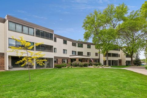 Condo For Sale - 10600 43rd Avenue<br/> Minneapolis, MN 55442