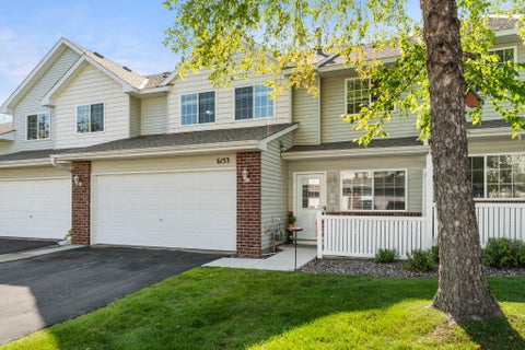 Townhouse For Sale - 6133 Maclynn Avenue<br/> Albertville, MN 55301