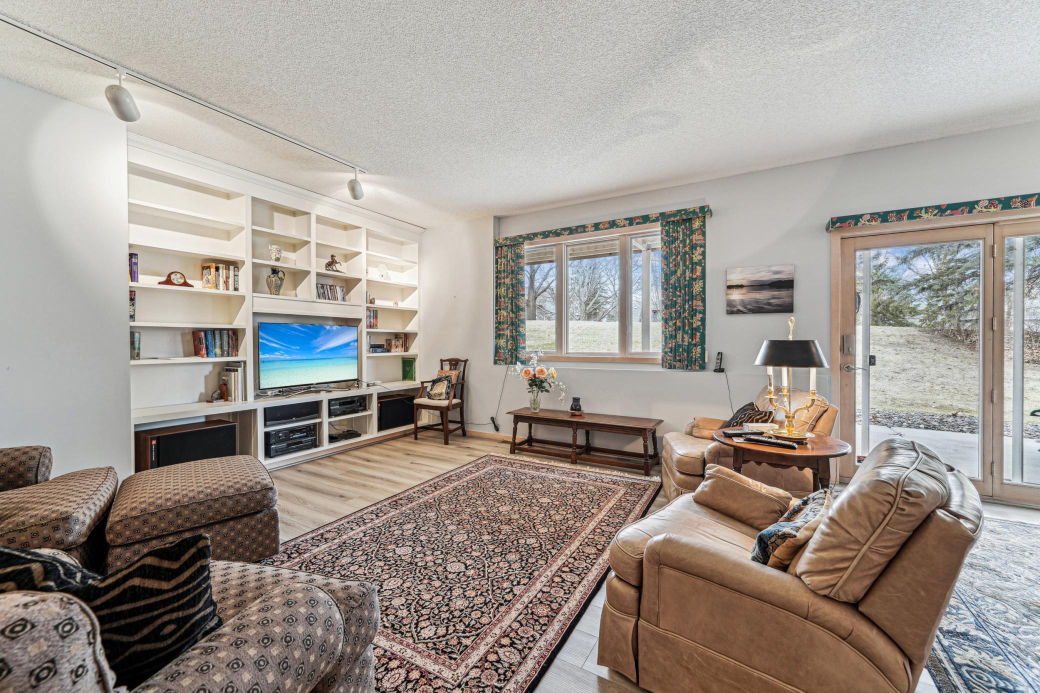 8924 Hilloway Road, Eden Prairie, Minnesota image 16