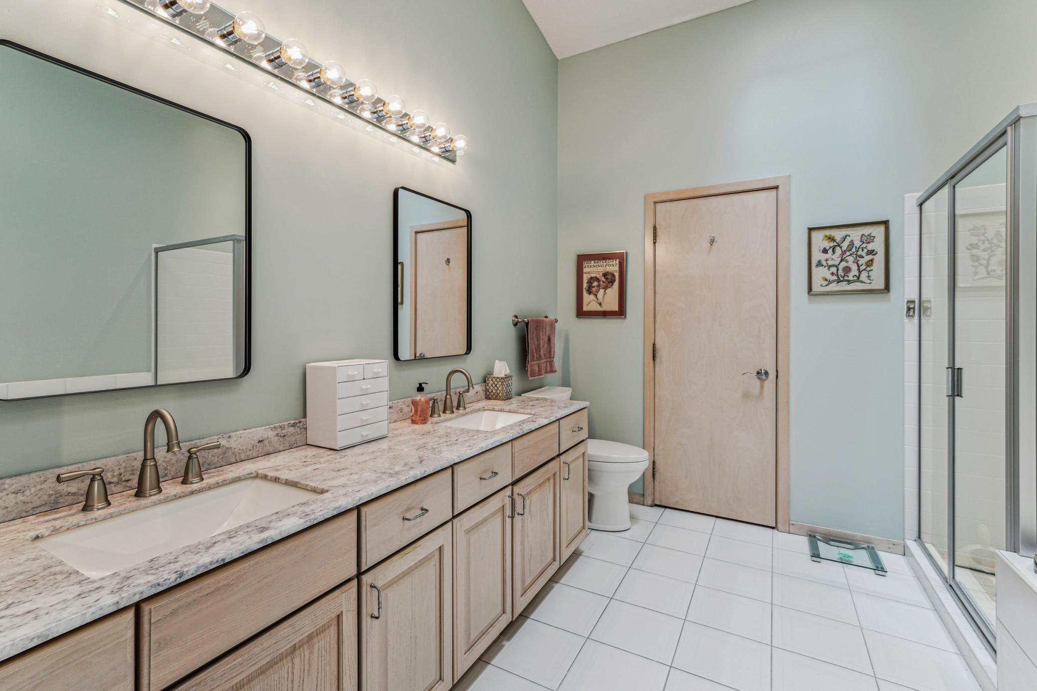 8924 Hilloway Road, Eden Prairie, Minnesota image 13