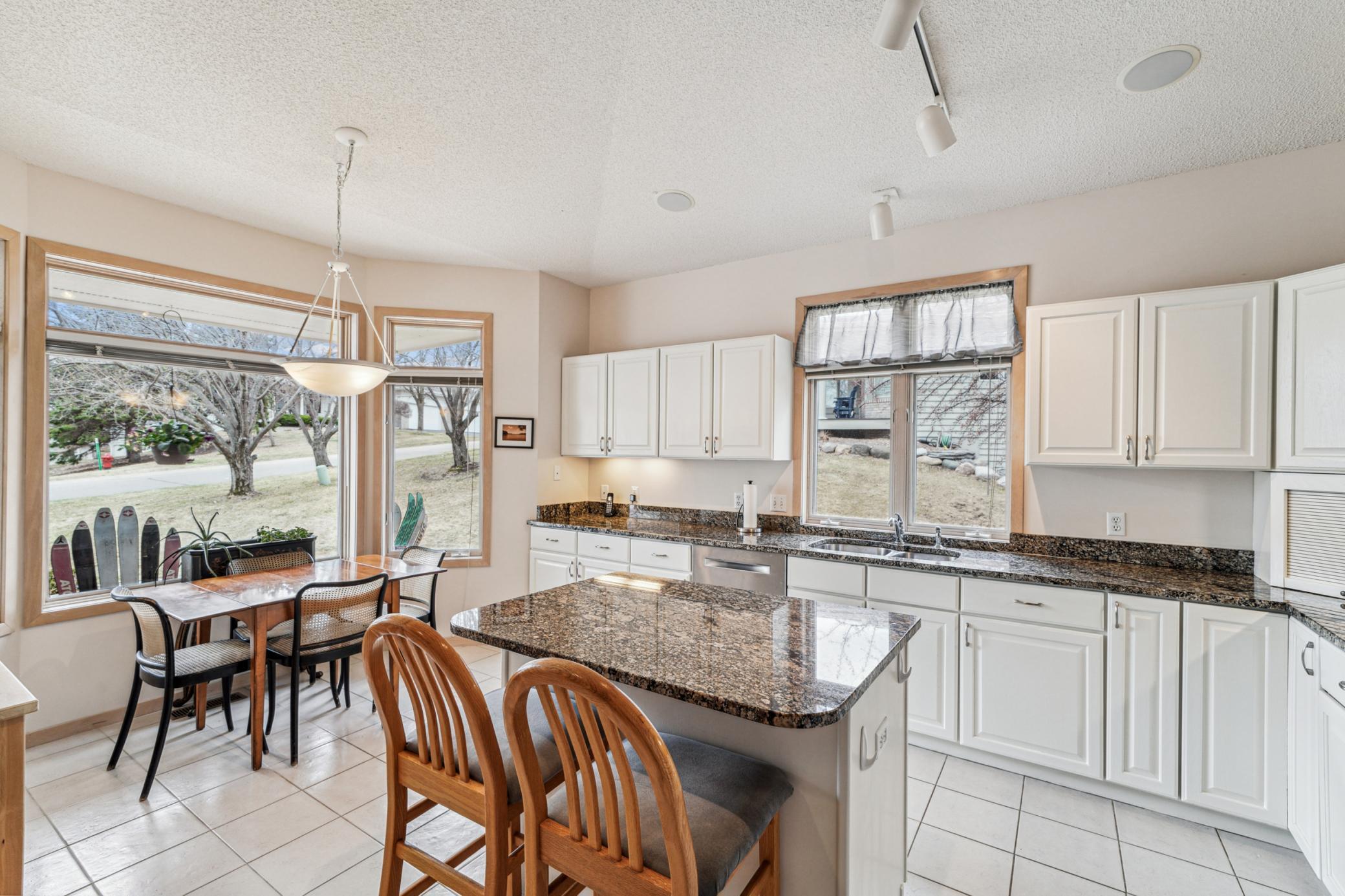 8924 Hilloway Road, Eden Prairie, Minnesota image 6