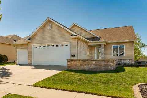 Homes For Sale - 3304 Lakeridge Lane<br/> Olmsted County, Rochester, MN 55901