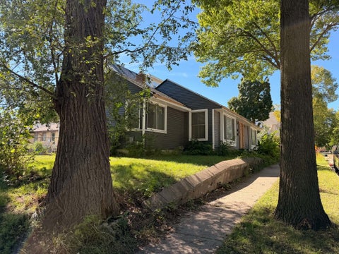 Multifamily For Sale - 1064 Lawson Avenue<br/> Saint Paul, MN 55106