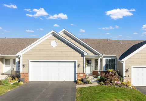 Townhouse For Sale - 668 Old Orchard Road<br/> Waconia, MN 55387