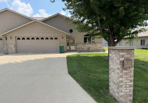 Homes For Sale - 1726 Hale Drive<br/> Albert Lea, MN 56007