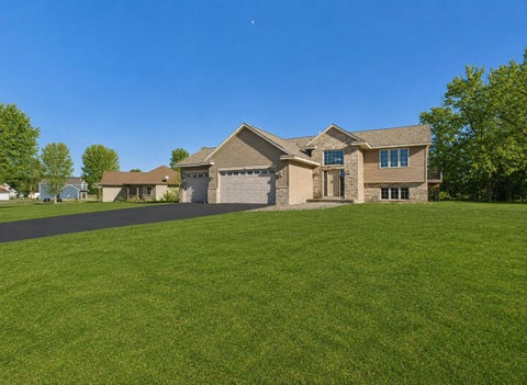 Homes For Sale - 24605 140th Street<br/> Zimmerman, MN 55398