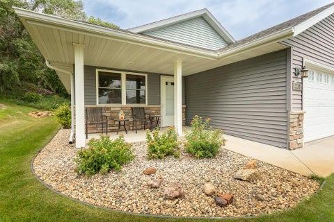 Homes For Sale - 2211 Ridgedale Drive<br/> Alexandria, MN 56308