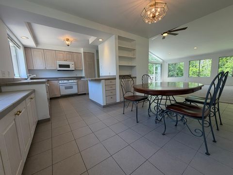 Multifamily For Sale - 2339 Roselawn Avenue<br/> Saint Paul, MN 55113