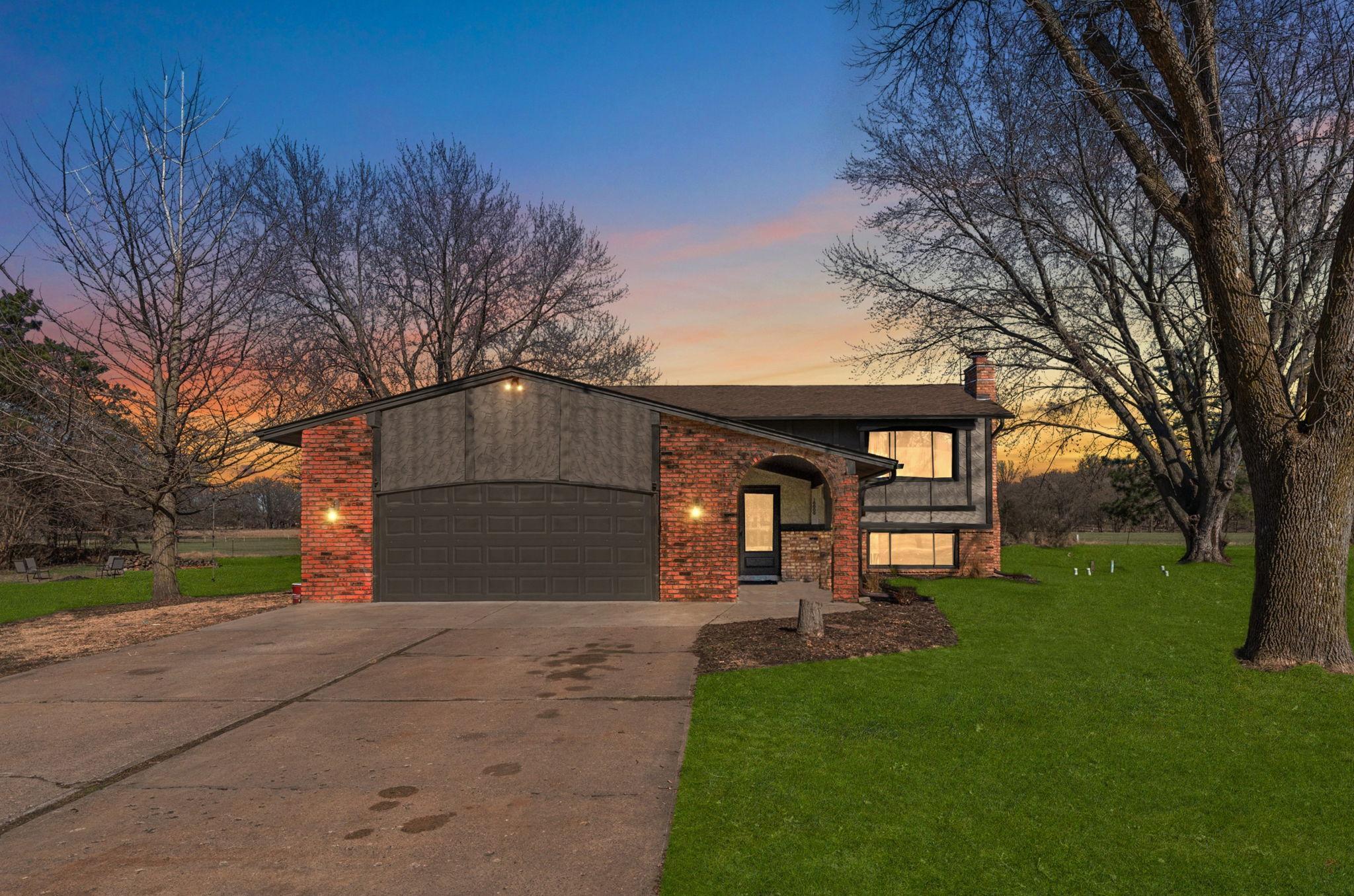 16609 Yakima Street, Andover, Minnesota image 1