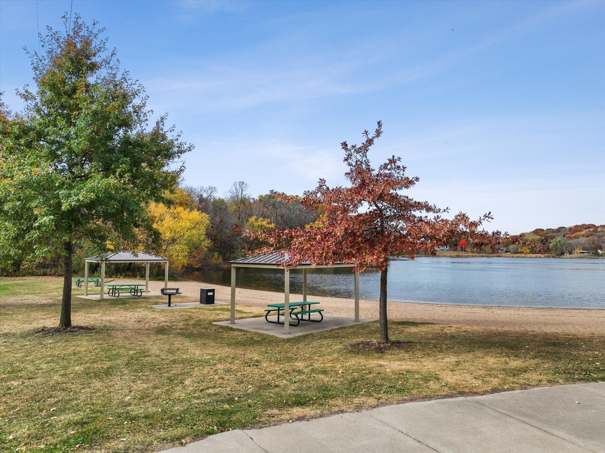 10588 Bent Pine Lane, Woodbury, Minnesota image 42