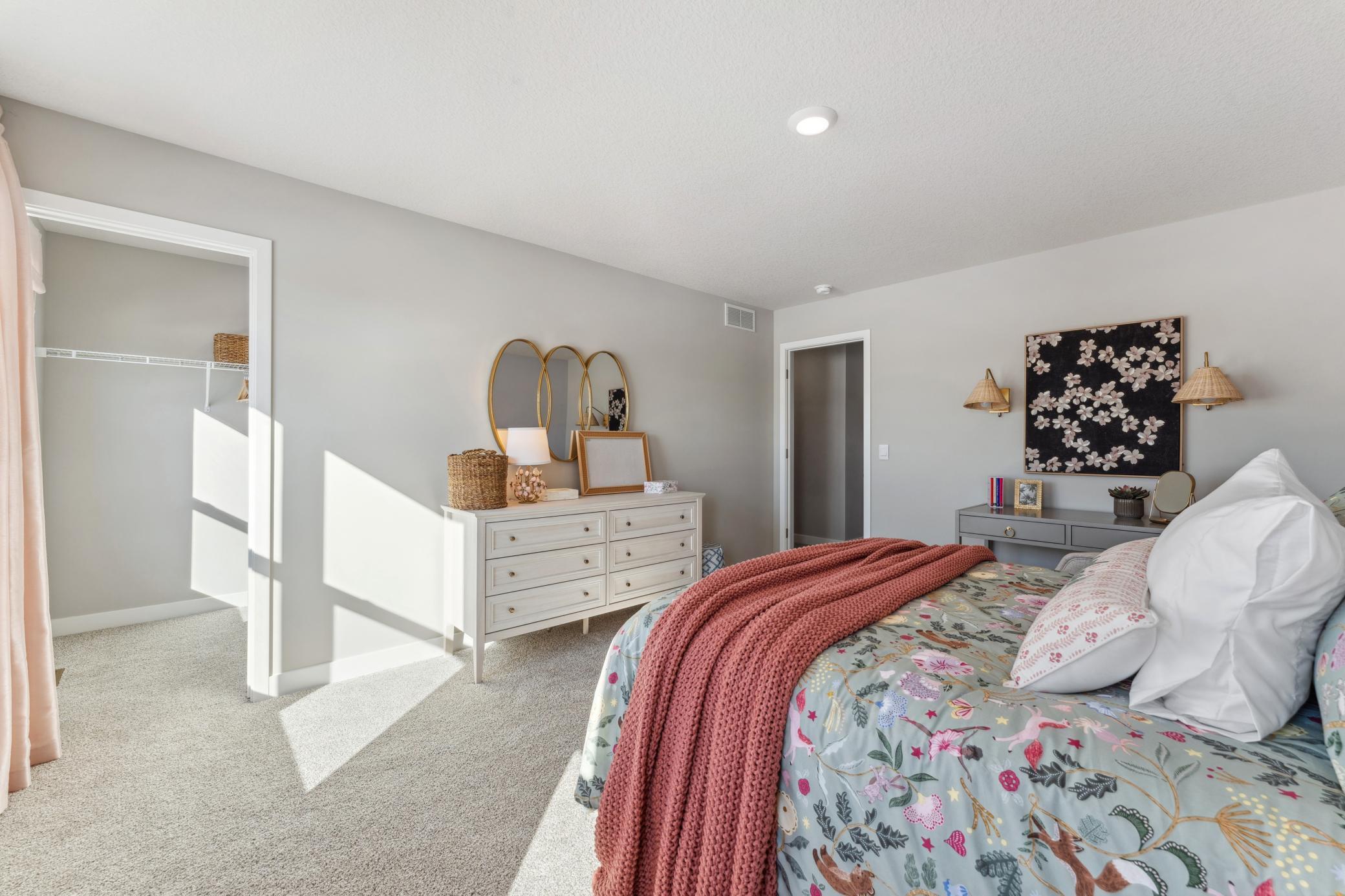 10588 Bent Pine Lane, Woodbury, Minnesota image 31