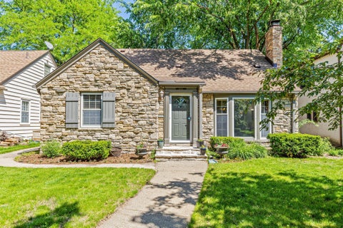 Homes For Sale - 5605 Elliot Avenue<br/> Minneapolis, MN 55417