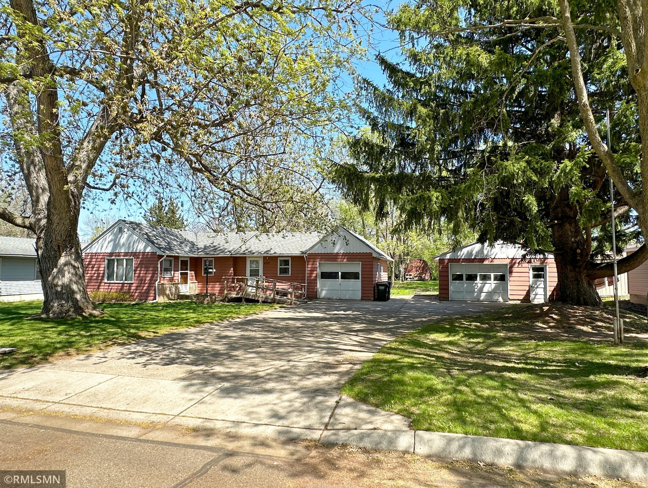 425 Cherry Avenue, Annandale, Minnesota image 22