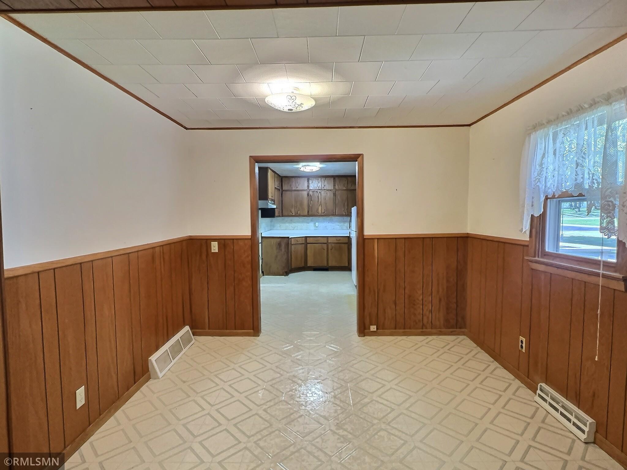 425 Cherry Avenue, Annandale, Minnesota image 9