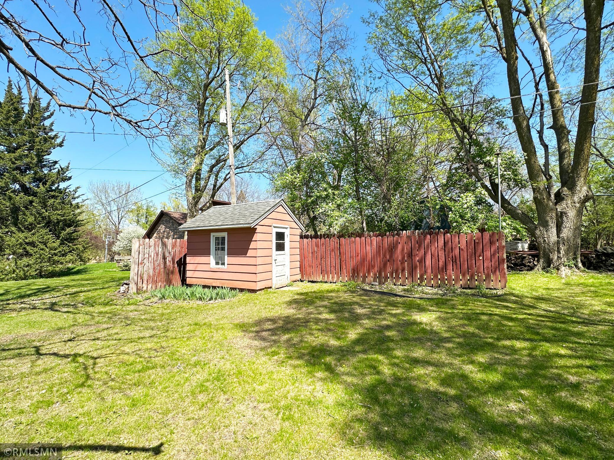 425 Cherry Avenue, Annandale, Minnesota image 27
