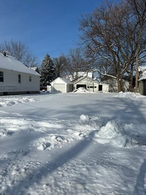 Vacant Land For Sale - 402 6th Place<br/> Mower County, Austin, MN 55912