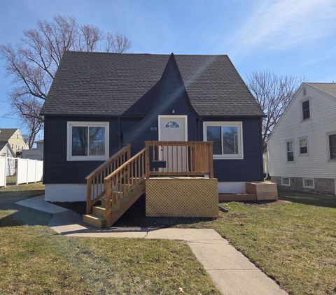 Homes For Sale - 808 Freeborn Avenue<br/> Freeborn County, Albert Lea, MN 56007