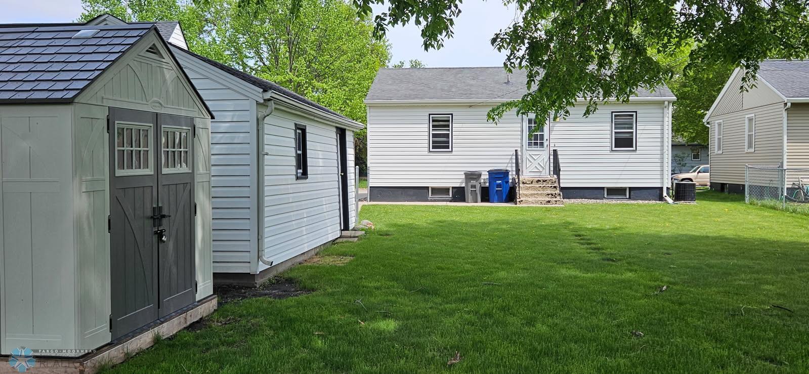 911 16th Street, Moorhead, Minnesota image 20