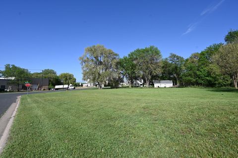 Vacant Land For Sale - XXX W 3rd Ave<br/> Shakopee, MN 55379