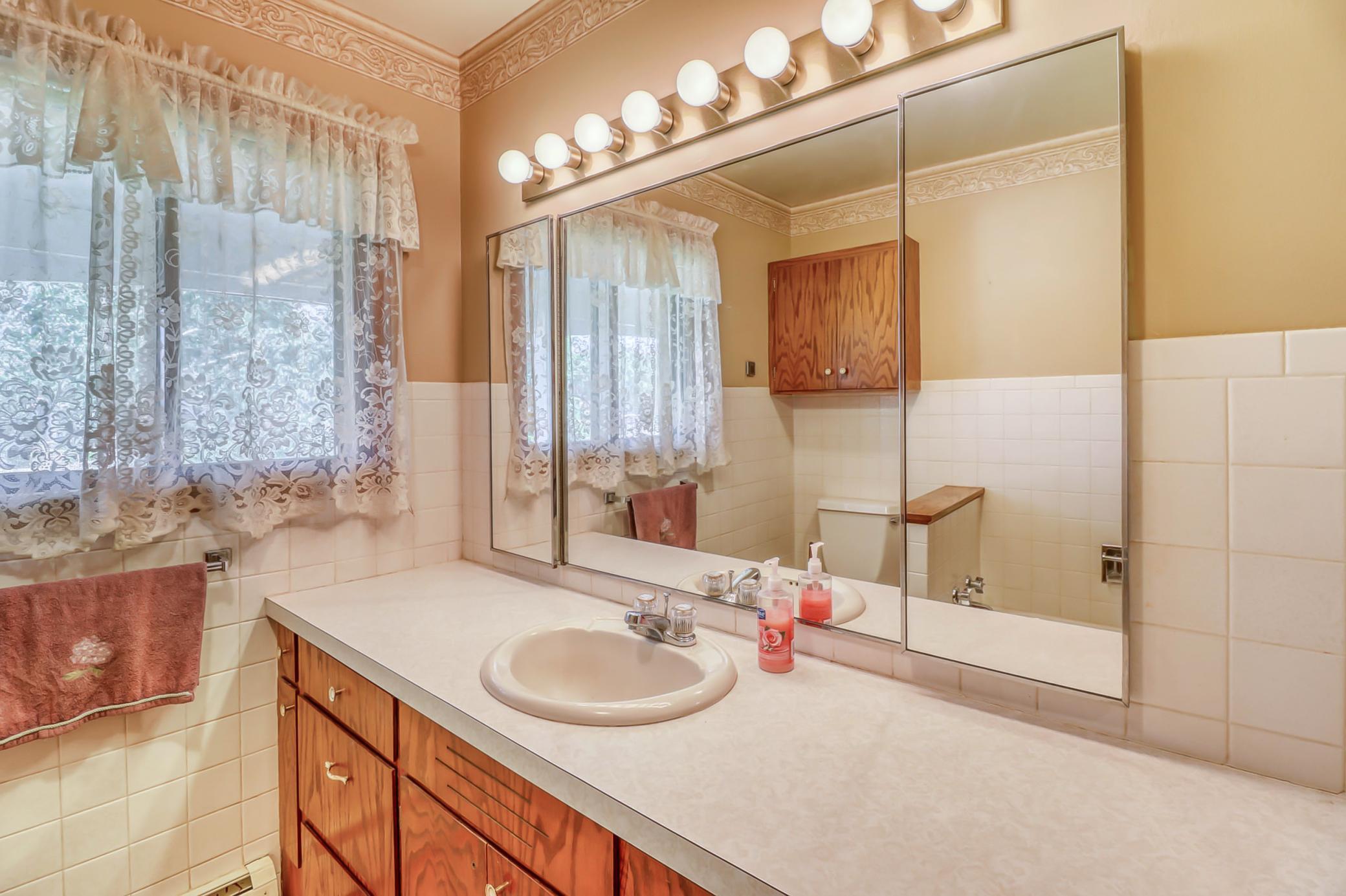 1017 Oak Grove Avenue, Detroit Lakes, Minnesota image 18