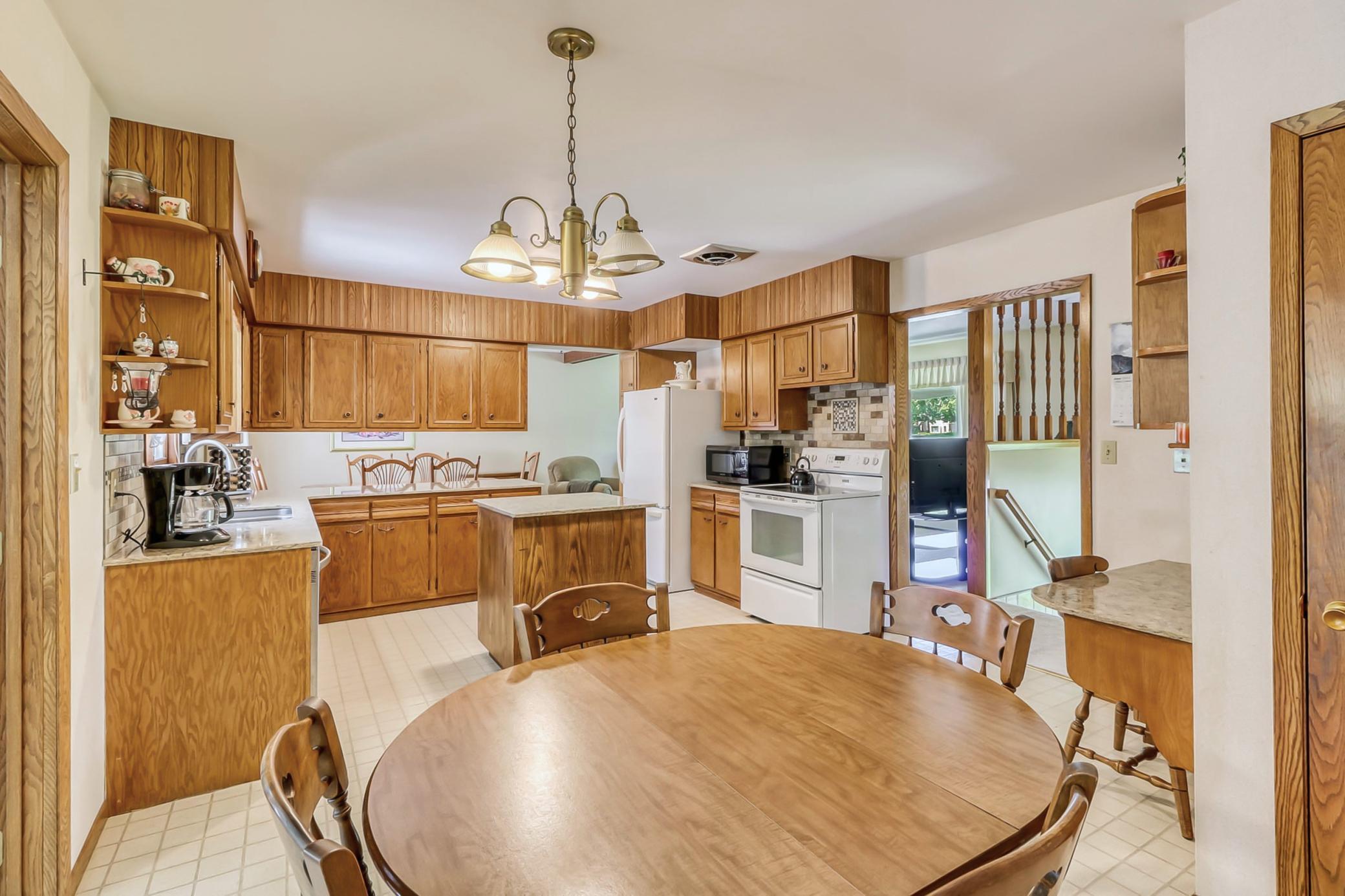 1017 Oak Grove Avenue, Detroit Lakes, Minnesota image 9