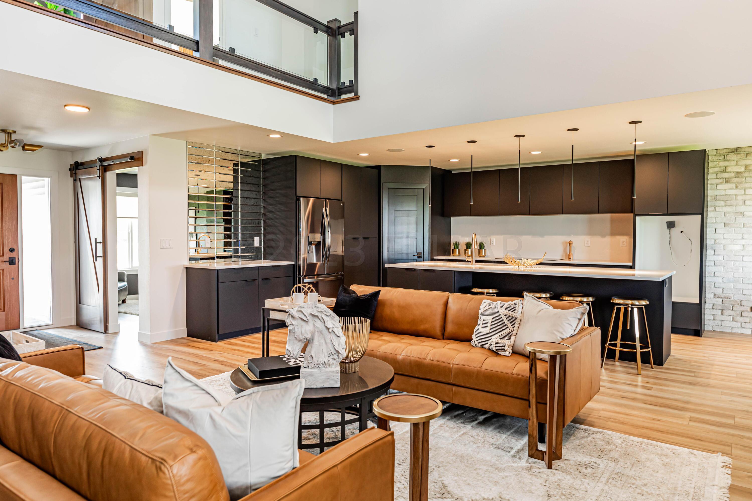 West Fargo, North Dakota 58078, United States, 5 Bedrooms Bedrooms, ,3 BathroomsBathrooms,Residential,Pending,60062