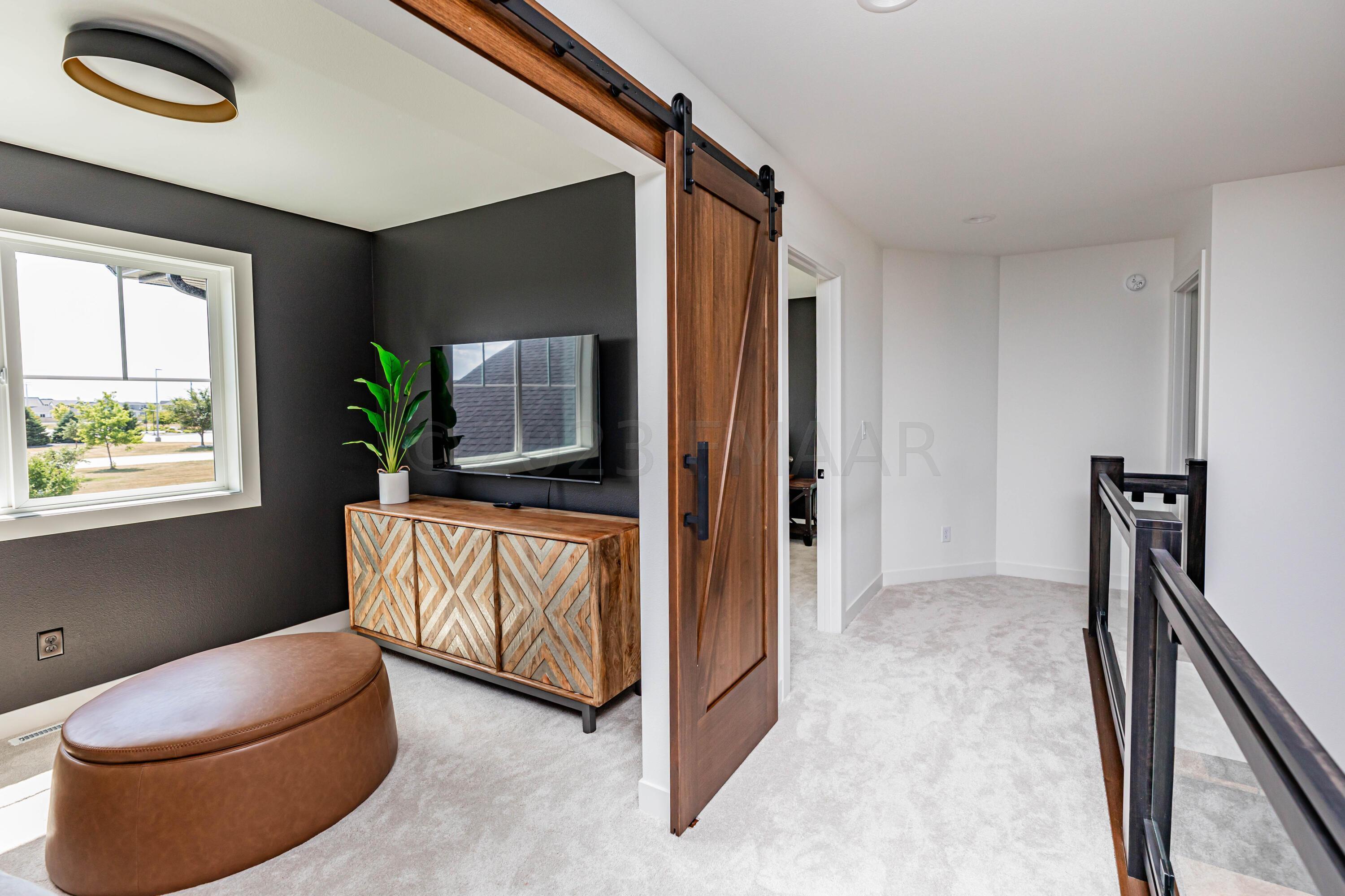 West Fargo, North Dakota 58078, United States, 5 Bedrooms Bedrooms, ,3 BathroomsBathrooms,Residential,Pending,60062