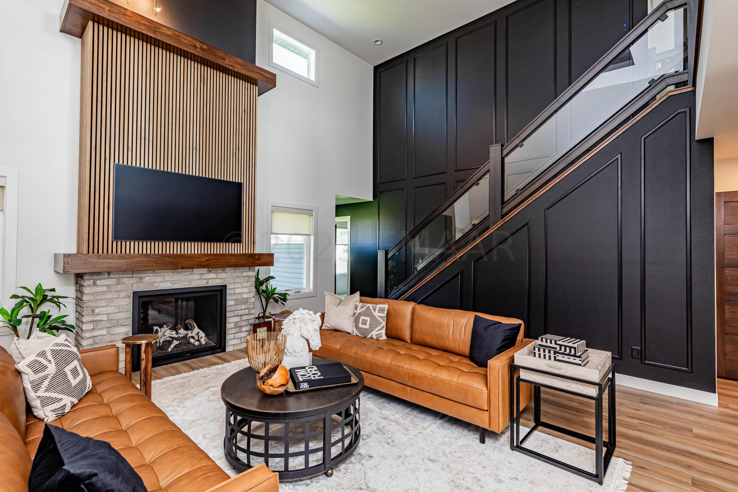 West Fargo, North Dakota 58078, United States, 5 Bedrooms Bedrooms, ,3 BathroomsBathrooms,Residential,Pending,60062