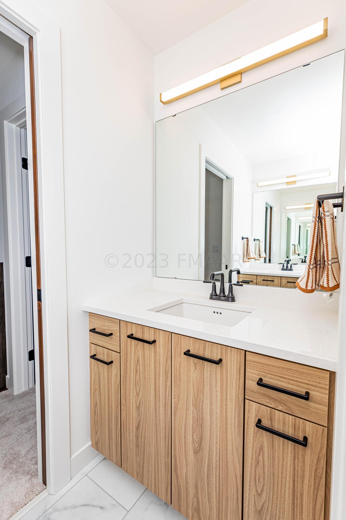 West Fargo, North Dakota 58078, United States, 5 Bedrooms Bedrooms, ,3 BathroomsBathrooms,Residential,Pending,60062