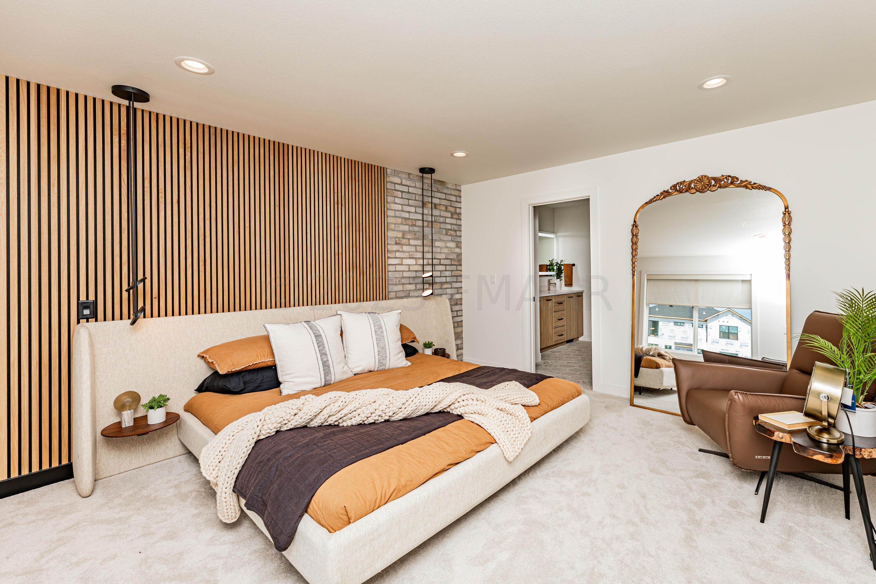 West Fargo, North Dakota 58078, United States, 5 Bedrooms Bedrooms, ,3 BathroomsBathrooms,Residential,Pending,60062