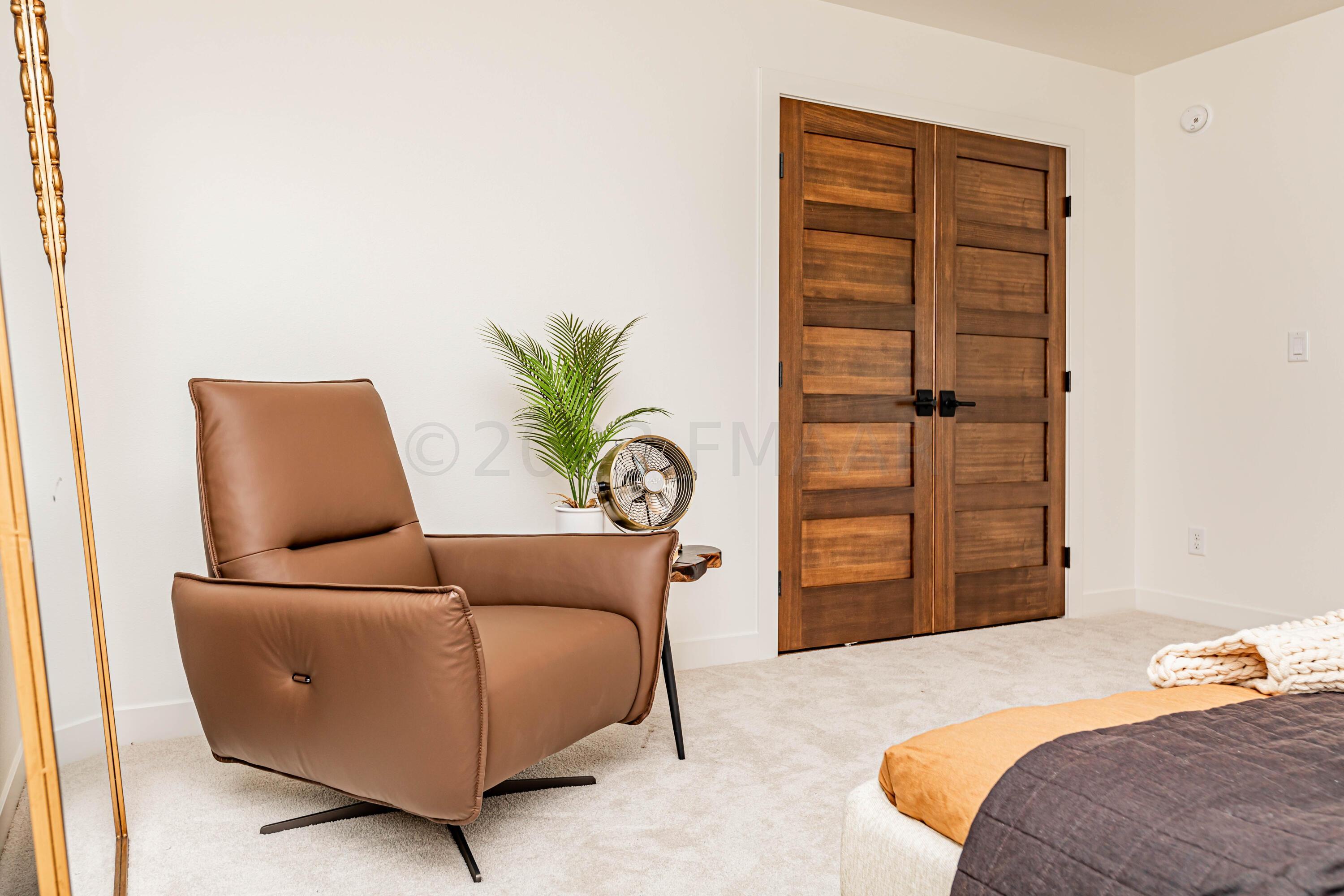 West Fargo, North Dakota 58078, United States, 5 Bedrooms Bedrooms, ,3 BathroomsBathrooms,Residential,Pending,60062