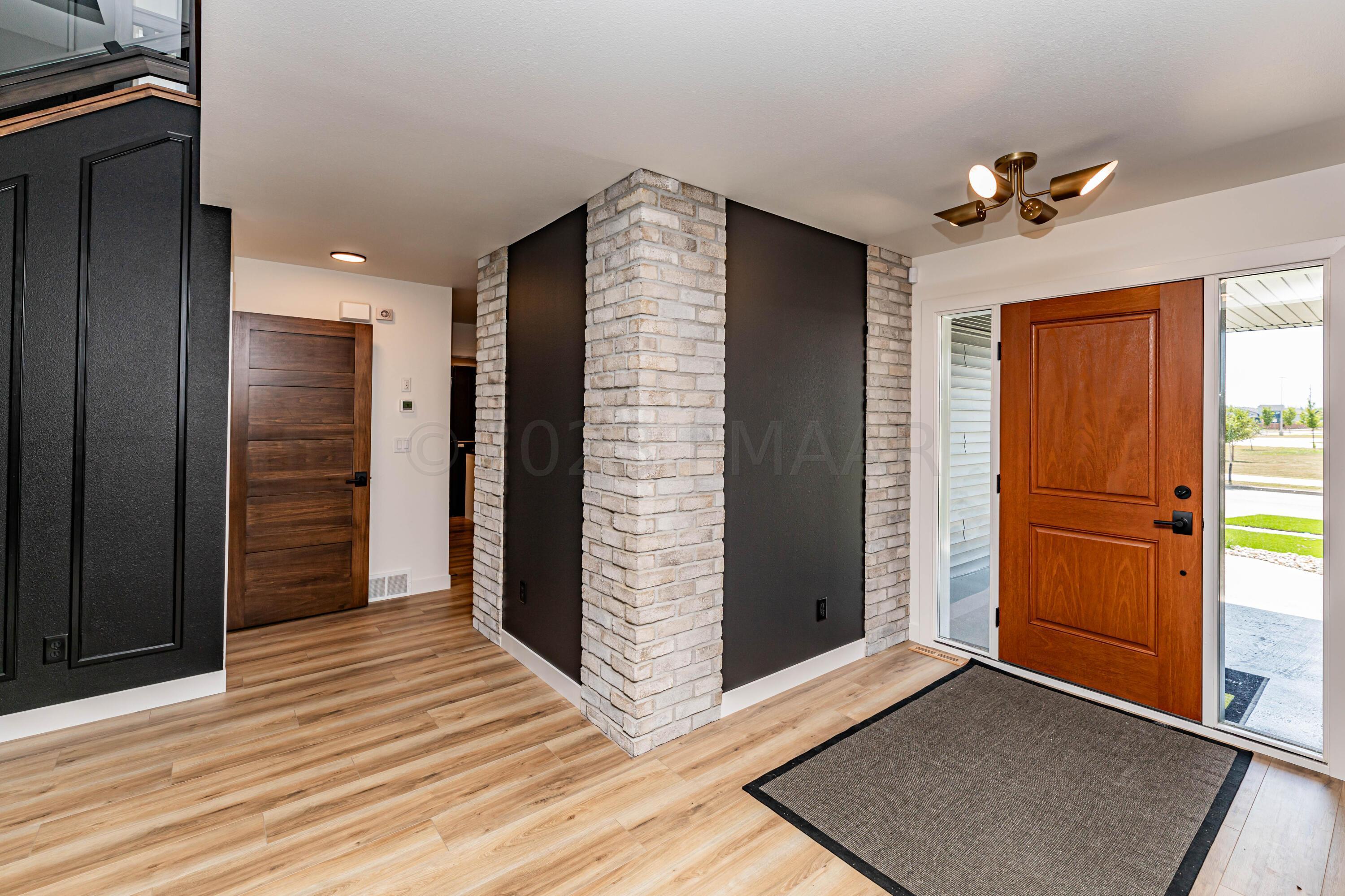 West Fargo, North Dakota 58078, United States, 5 Bedrooms Bedrooms, ,3 BathroomsBathrooms,Residential,Pending,60062