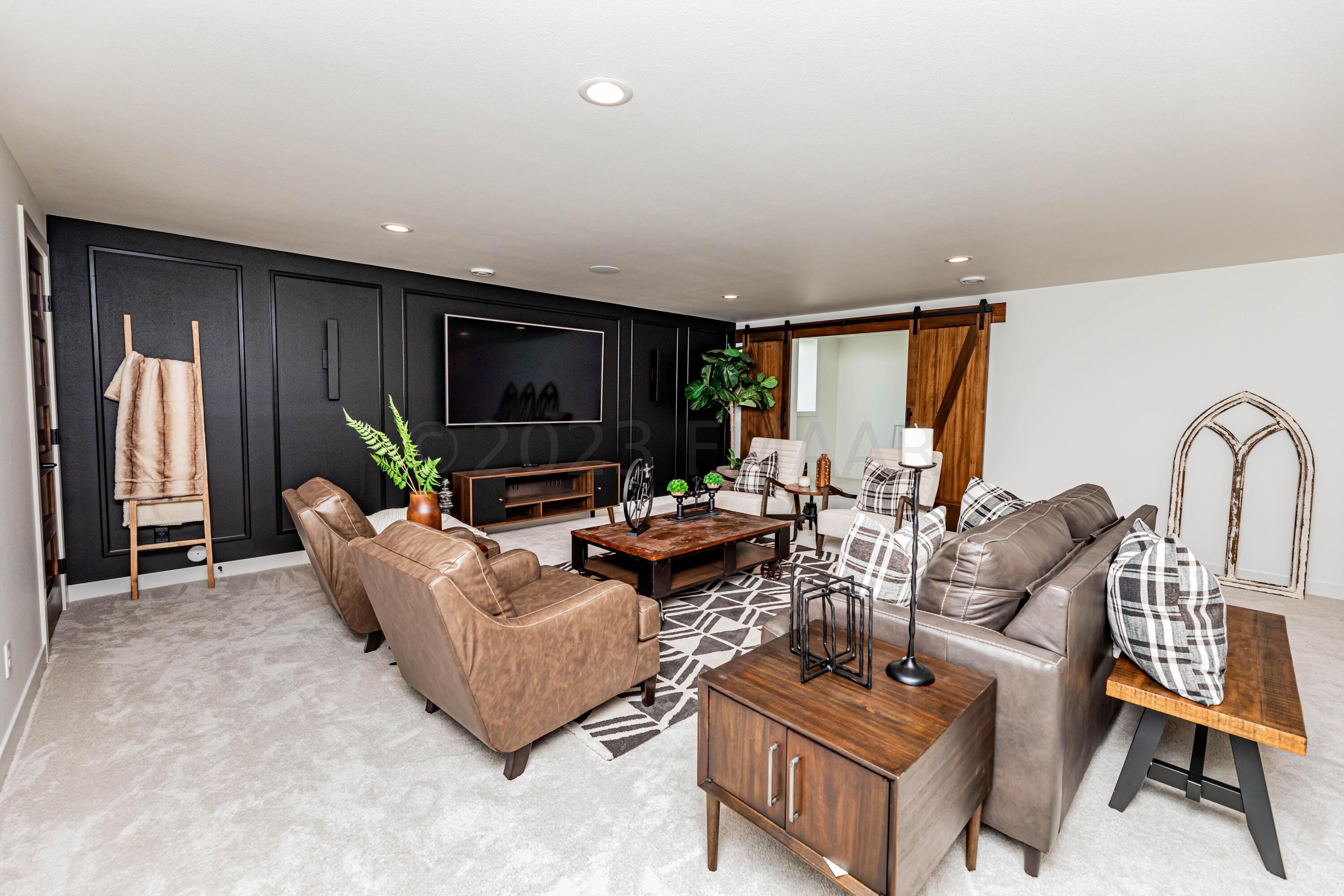 West Fargo, North Dakota 58078, United States, 5 Bedrooms Bedrooms, ,3 BathroomsBathrooms,Residential,Pending,60062