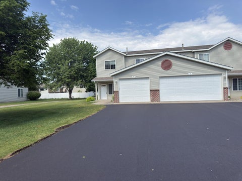 Townhouse For Sale - 939 Cypress Road<br/> Saint Cloud, MN 56303