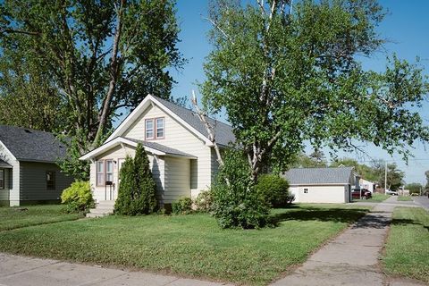 Homes For Sale - 55 10th Avenue<br/> Waite Park, MN 56387