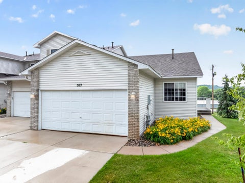 Townhouse For Sale - 317 Archibald Lane<br/> Dundas, MN 55019