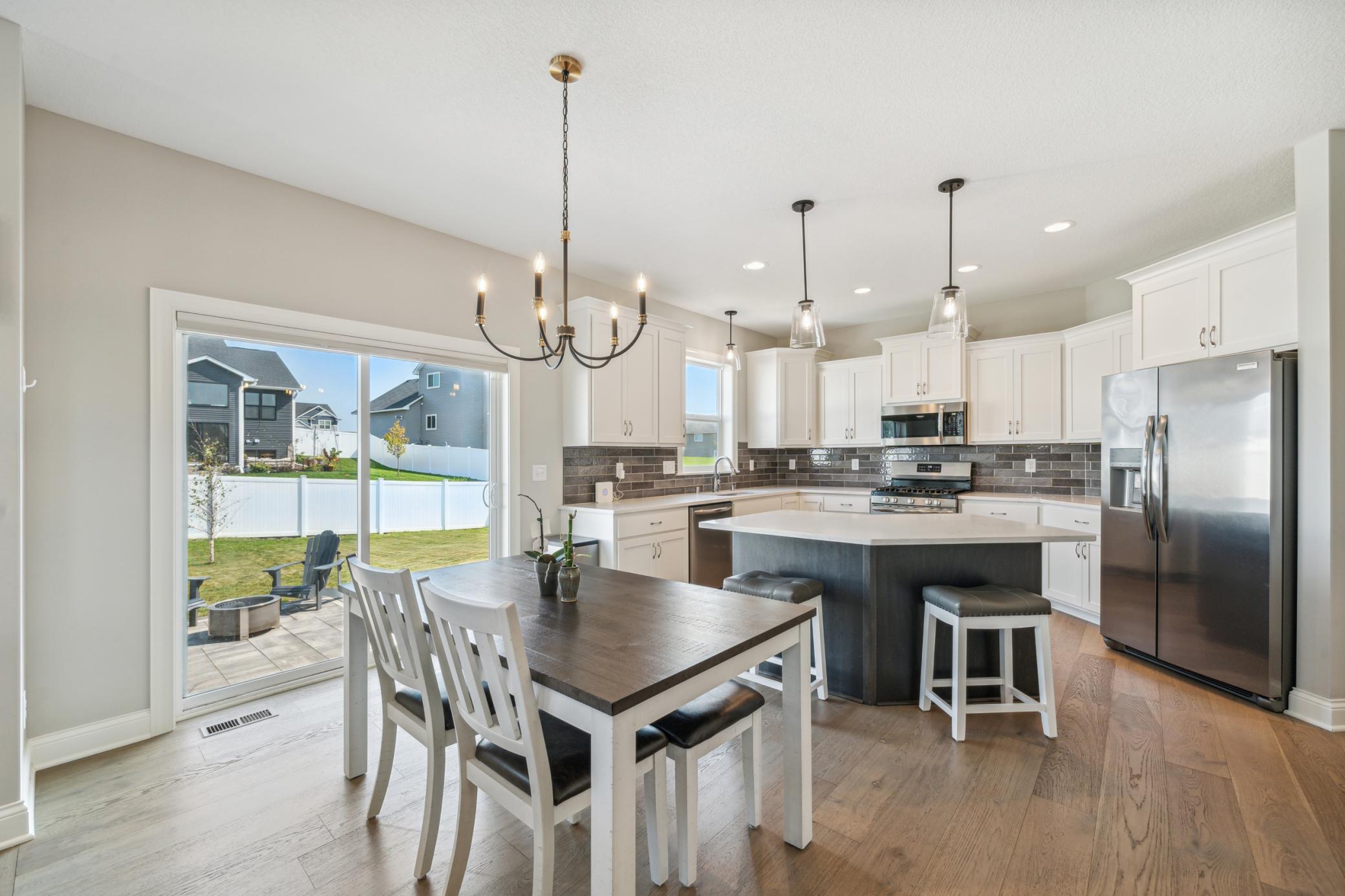 18528 Hexham Lane, Lakeville, Minnesota image 4